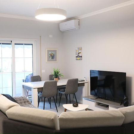 Tirana Gallery Apartment - City Center View Extérieur photo