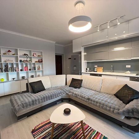 Tirana Gallery Apartment - City Center View Extérieur photo