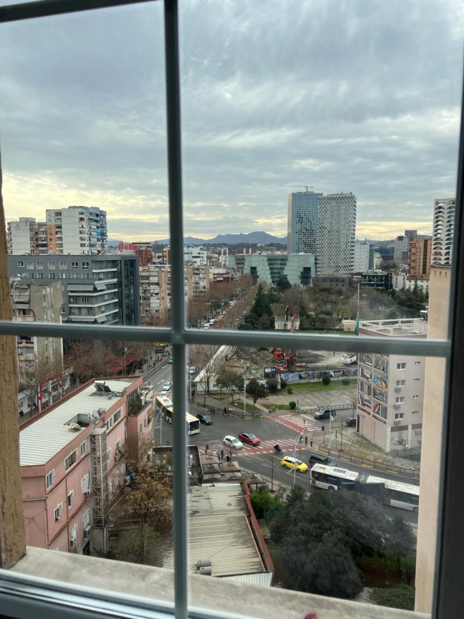 Tirana Gallery Apartment - City Center View Extérieur photo