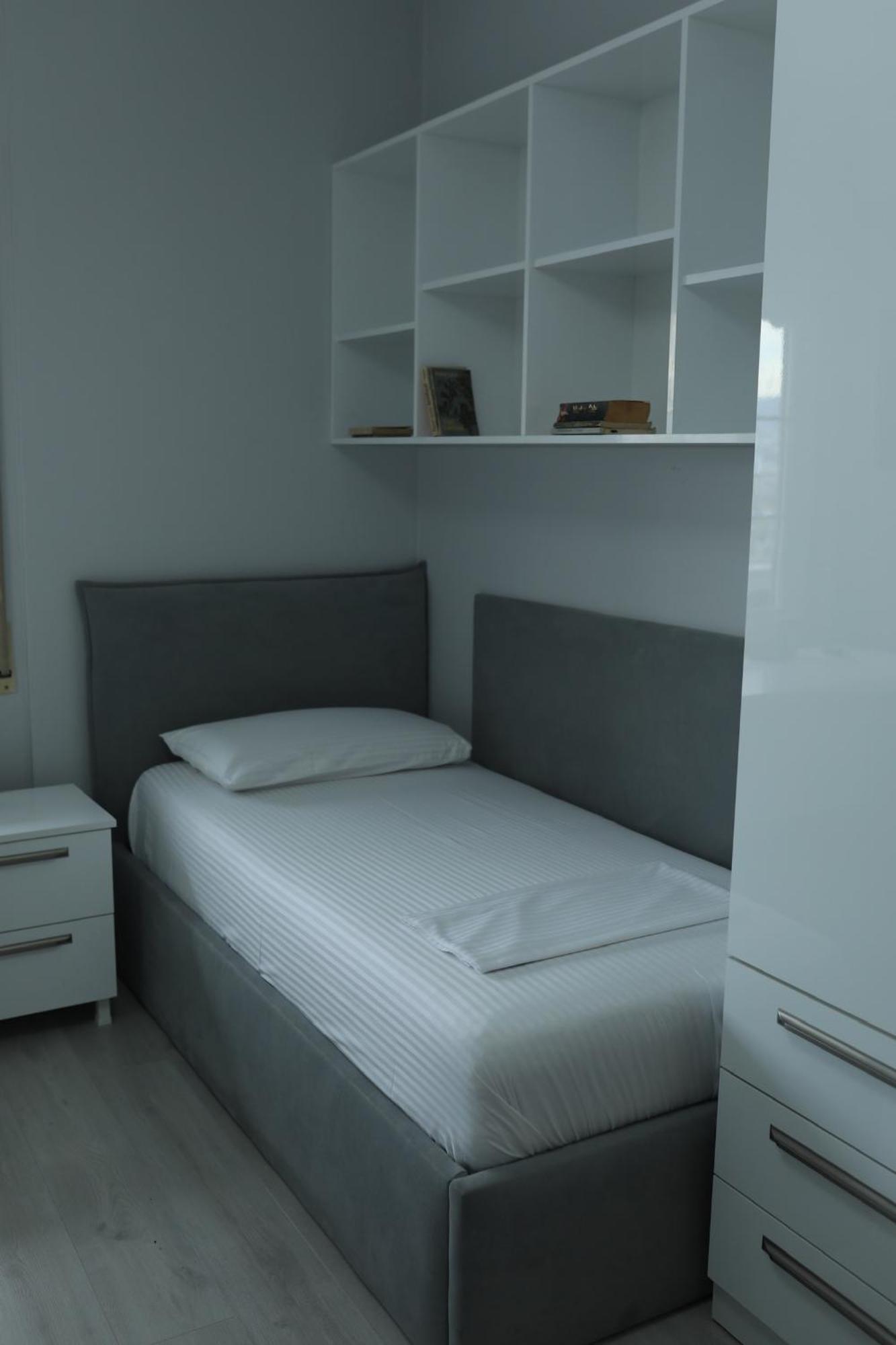 Tirana Gallery Apartment - City Center View Extérieur photo