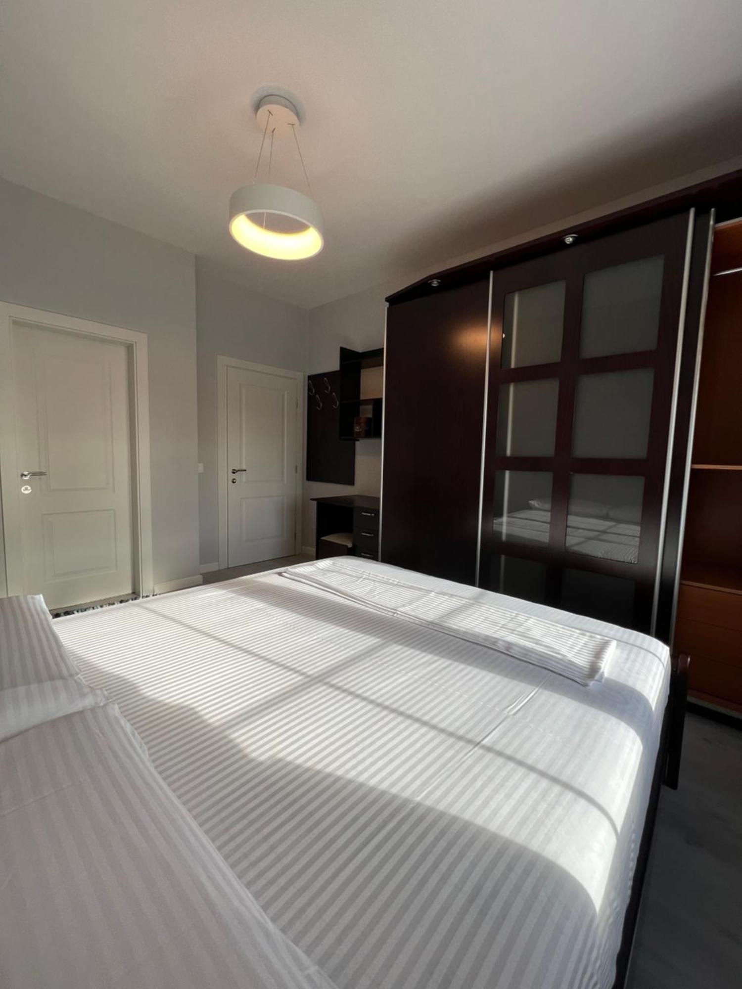 Tirana Gallery Apartment - City Center View Extérieur photo